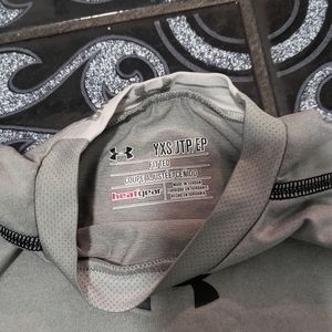 Kids Underarmour Heat Gear shirt
